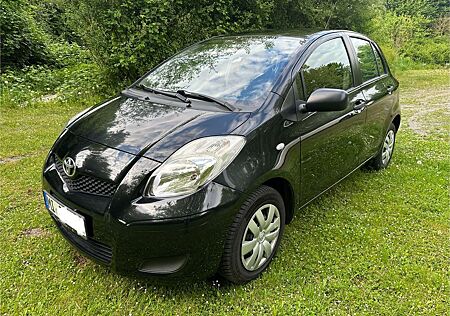 Toyota Yaris 1.0 VVT-i