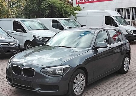 BMW 116 gebraucht kaufen BMW 116 i Sport Line. Automatikgetriebe Neuer Tüv