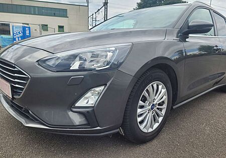 Ford Focus 1.5 EcoBlue Titanium Aut.+SHZ+AHK+KLIMA+NAVI+RFK+