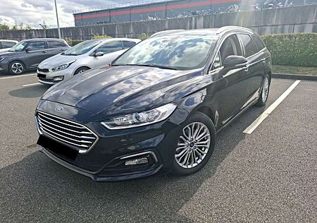 Ford Mondeo Turnier Hybrid Titanium