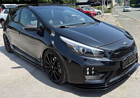 Kia Cee'd Ceed / 1.6 T-GDI GT-Track