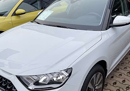 Audi A1 25 TFSI advanced