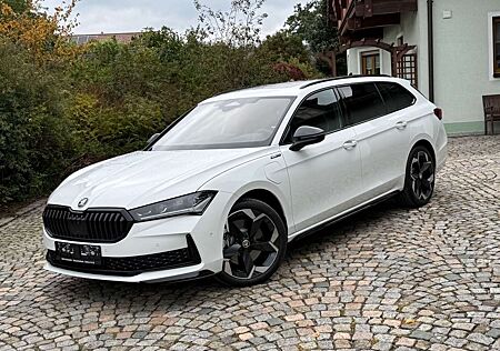 Skoda Superb Combi 1.5 TSI iV Sportline / AHK / Pano