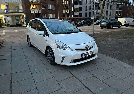 Toyota Prius + Perus plus 7 sitze