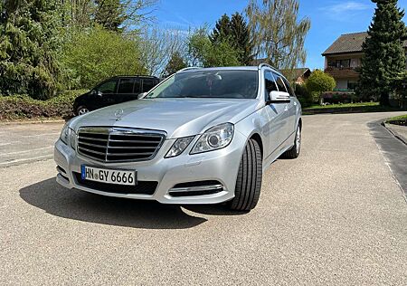 Mercedes-Benz E 220 T CDI DPF BlueEFFICIENCY 7G-TRONIC Avantgarde AHK