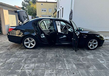 BMW 523i 523