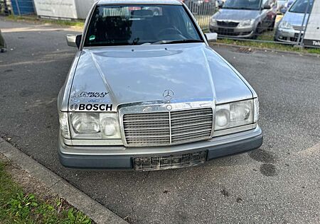 Mercedes-Benz E 260 E-Klasse