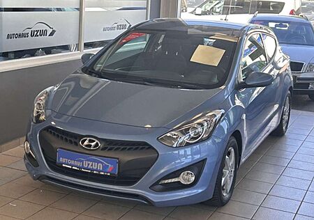 Hyundai i30 Coupe Classic Klima Allwetterreifen HU 01.27