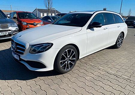 Mercedes-Benz E 250 T-Modell |LED|NAVI|Widescreen