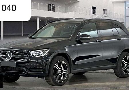 Mercedes-Benz GLC 300 de 4M 2x AMG Line LED Kam VirtCockp Pano