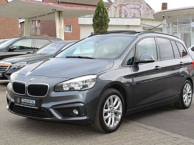 BMW 220 +PANORAMA+AHK+PDC+NAVI+8-FACH