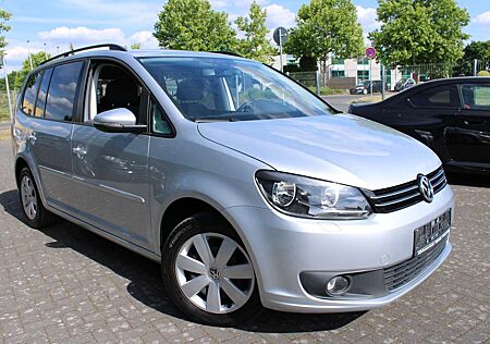 VW Touran Volkswagen 1.6 TDI DPF BMT DSG BUSINESS PAKET NAVI KAMERA TOP
