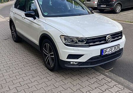 VW Tiguan Volkswagen 2.0 TDI SCR 4Motion (BlueMotion Techn.) DSG Sound