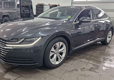 VW Arteon Volkswagen Navi LED Kamera Sportsitze Spurhalte