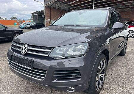 VW Touareg Volkswagen V8 TDI Exclusive/MEMORY/LUFT/NAVI/XENON