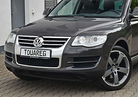 VW Touareg Volkswagen 3.0 V6 Standheizung! AHK! Navi! 20 Zoll!