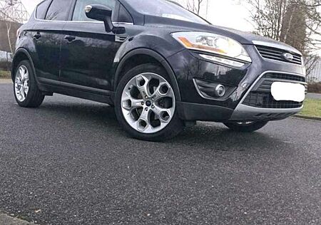 Ford Kuga S 2.0 TDCi 4x4 Plus Editionsmodell