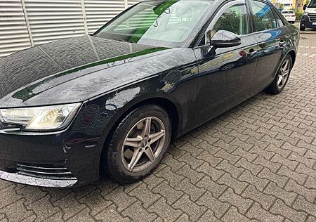 Audi A4 1.4 tfsi Business 150cv