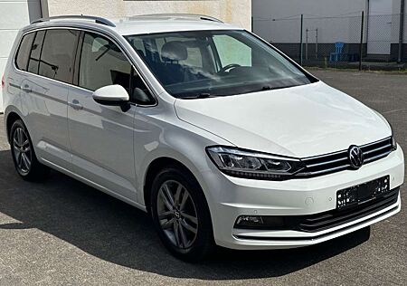 VW Touran Volkswagen Highline 1.5 TSI ACC|LED|MASSAGE|KEYLESS