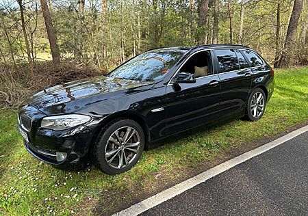 BMW 520d 520 Touring Sport-Aut.