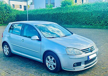 VW Golf Volkswagen 1.4 TSI 90 KW Trendline
