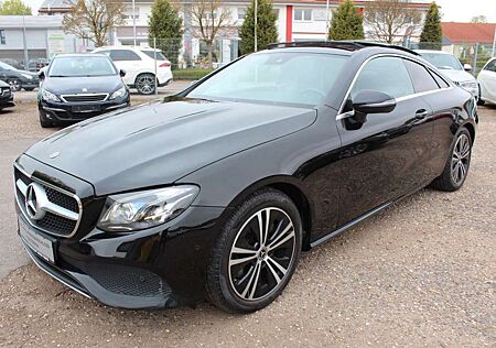 Mercedes-Benz E 220 d*AVANTGARDE*COMAND*Burmester*LED*KAM,PANO