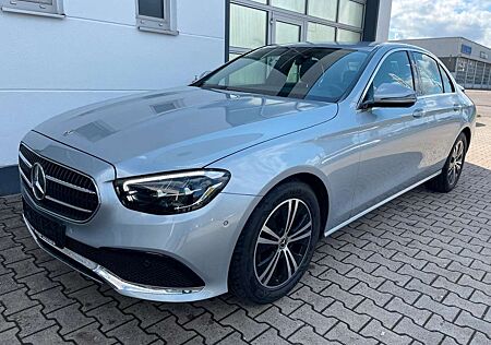 Mercedes-Benz E 220 d Lim. Autom. Avantgarde/LED/1.Hd/MWSt/MBUX