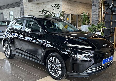 Hyundai Kona Select dig.Cockpit ACC R.Cam SHZ PDC DAB+