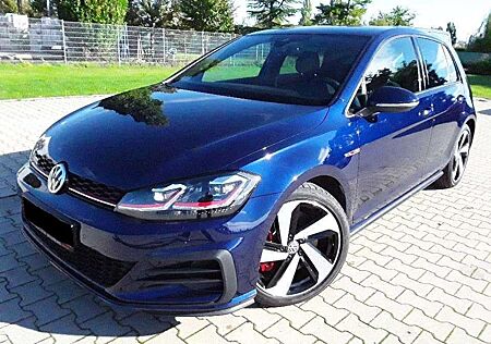 VW Golf GTI Volkswagen Performance BMT/ VII Lim. NUR 9900 KM.