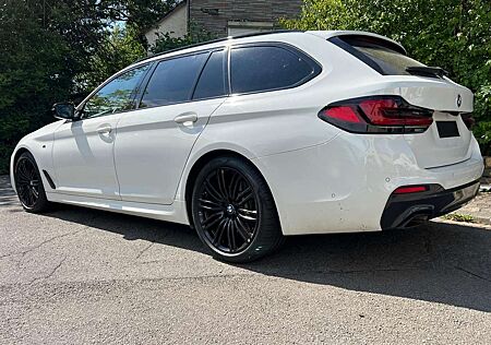 BMW 540d 540 xDrive Touring Aut. Sport Line