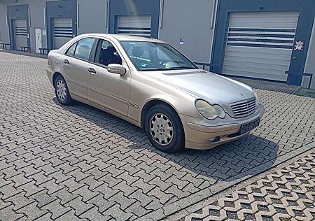 Mercedes-Benz C 200 Kompressor Benzin LPG Tüv 9.2026
