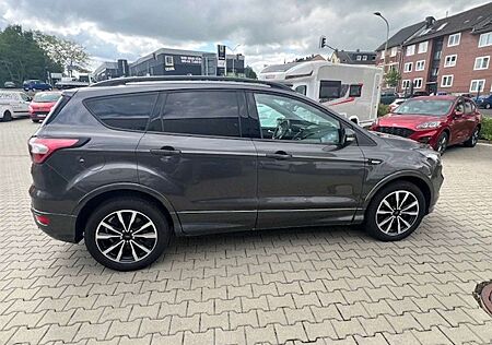 Ford Kuga ST Line