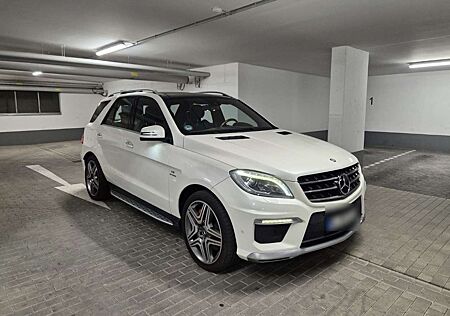 Mercedes-Benz ML 63 AMG 4Matic SPEEDSHIFT 7G-TRONIC