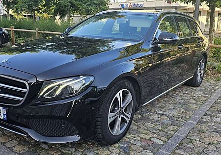 Mercedes-Benz E 220 9G-TRONIC-Avantgarde-Garantie-Wide Screen