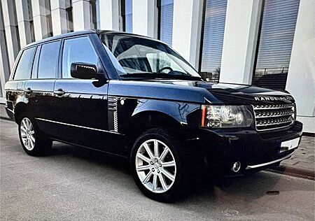 Land Rover Range Rover V8 Supercharged All Black Top Zustand !