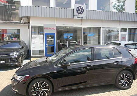 VW Golf Volkswagen VIII Lim. Style 2,0 TDI DSG AHK KAM.