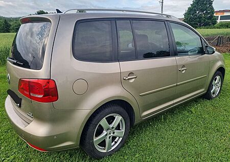 VW Touran Volkswagen 1.2 TSI LIFE 7Sitzer!KeinRost!