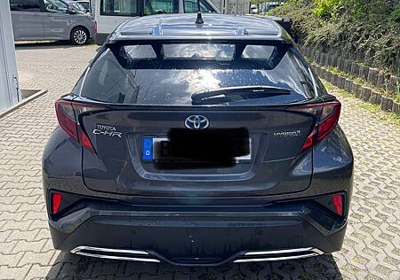 Toyota C-HR 2.0 Hybrid Team Deutschland