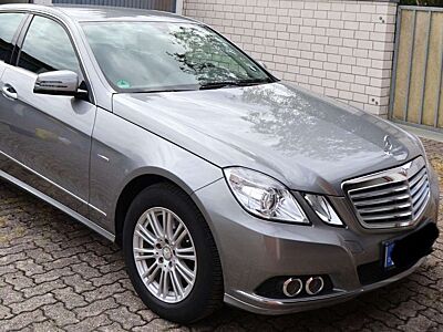 Mercedes-Benz E 250 E 250 CGI BlueEFFICIENCY Automatik