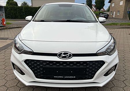 Hyundai i20 1.2 KLIMA+1.HAND+TÜV NEU+12 MONATE GARANTIE