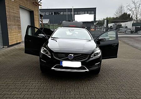 Volvo V60 CC V60 Cross Country Pro