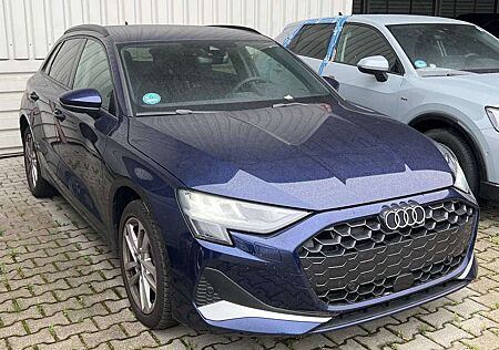 Audi A3 Sportback S-Tronic-Klimaau-Navi-Sitzhg-360°-17"