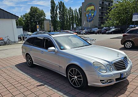 Mercedes-Benz E 220 T CDI (211.208)