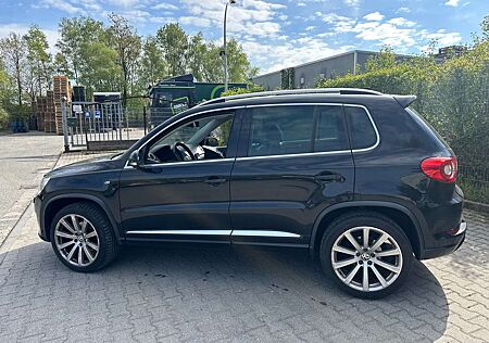 VW Tiguan Volkswagen 2.0 TDI DPF 4Motion Automatik Sport