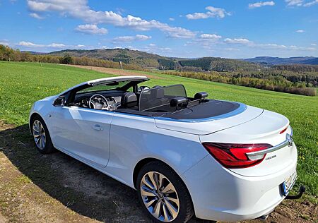 Opel Cascada 1.6 DI Turbo Start/Stop Innovation
