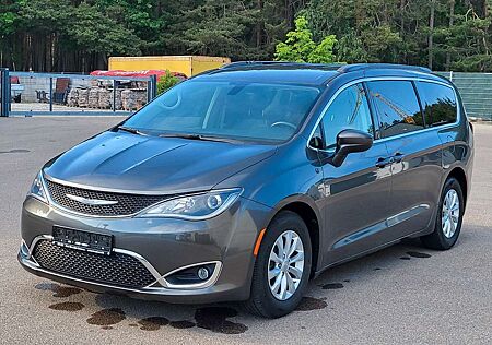 Chrysler Pacifica 3.6 V6/7-Sitze/NAVI/el.Türe/LEDER