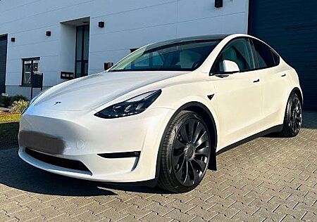 Tesla Model Y Performance AWD AHK