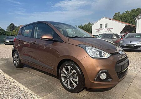 Hyundai i10 FIFA World Cup Edition Sport Lenkrad