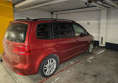 VW Touran Volkswagen 1.6 TDI DPF DSG Comfortline
