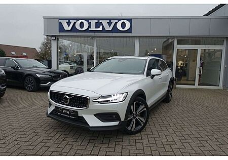 Volvo V60 CC V60 Cross Country Plus B5 AWD/H&K/BLIS/360°/Pano